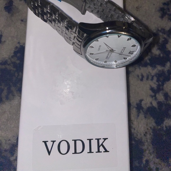 VODIK watch diamonds main image 10